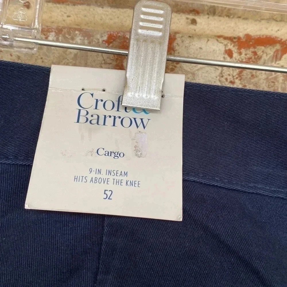 Croft & Borrow Navy Elasticized Sides Plus Size Cargo Shorts - Picture 8 of 14